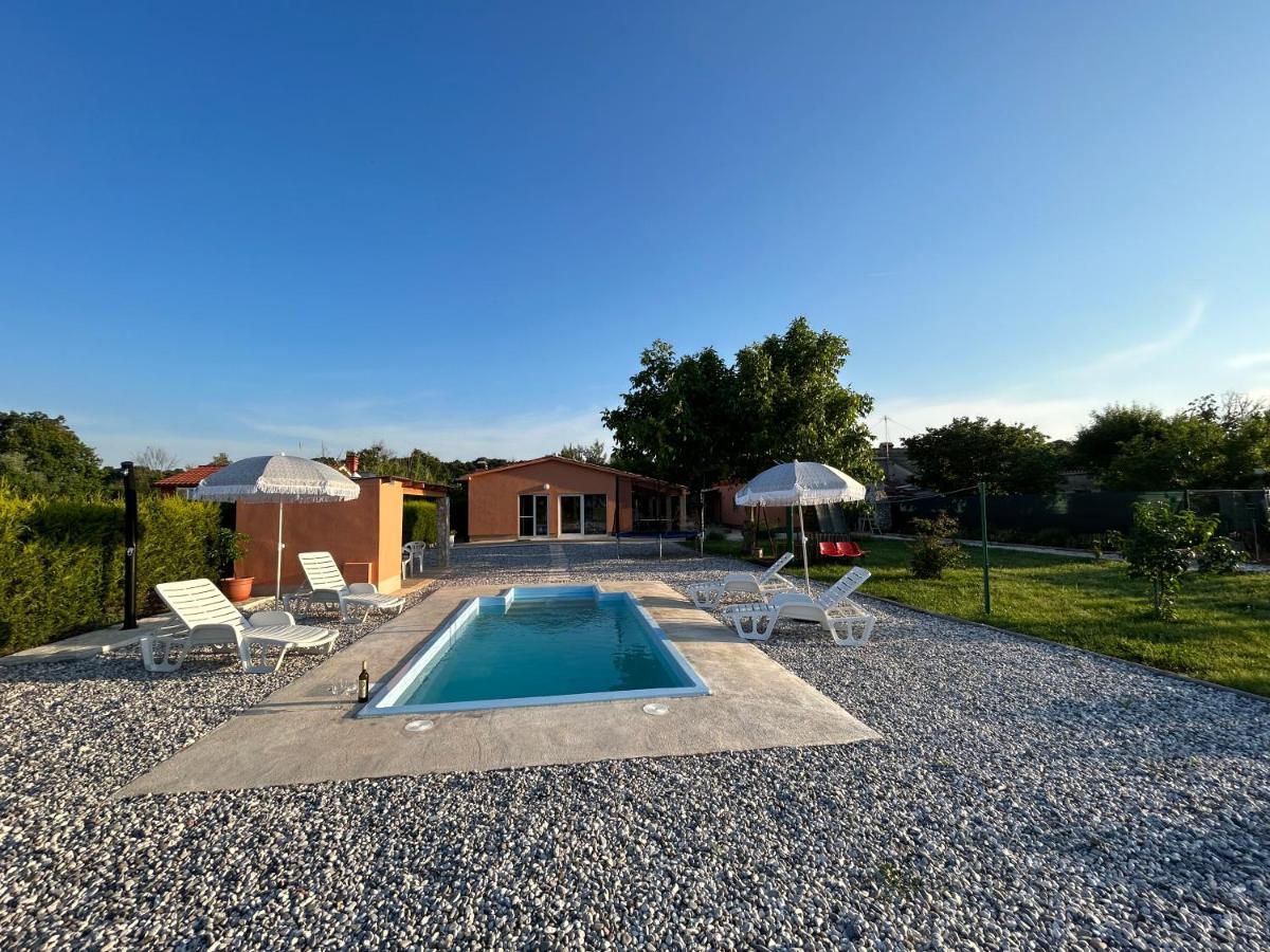 Dora House With Wifi And Outdoor Swimming Pool Villa Pula Exterior photo